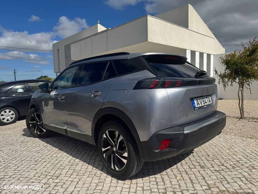 Peugeot 2008 1.2 PureTech Allure Pack - 4