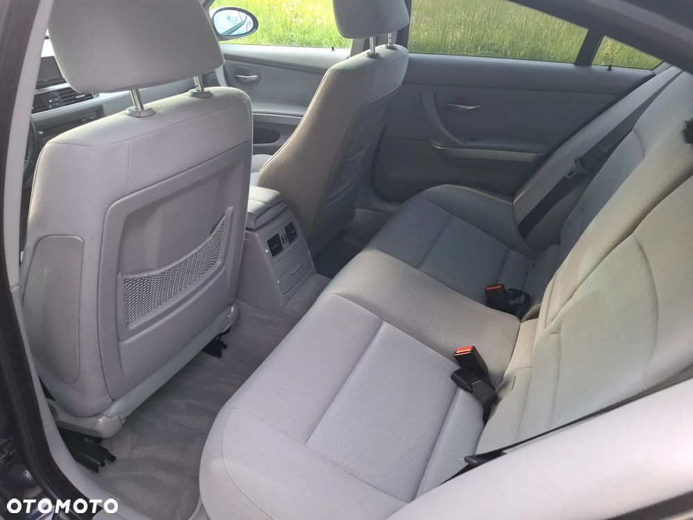 BMW Seria 3 - 12