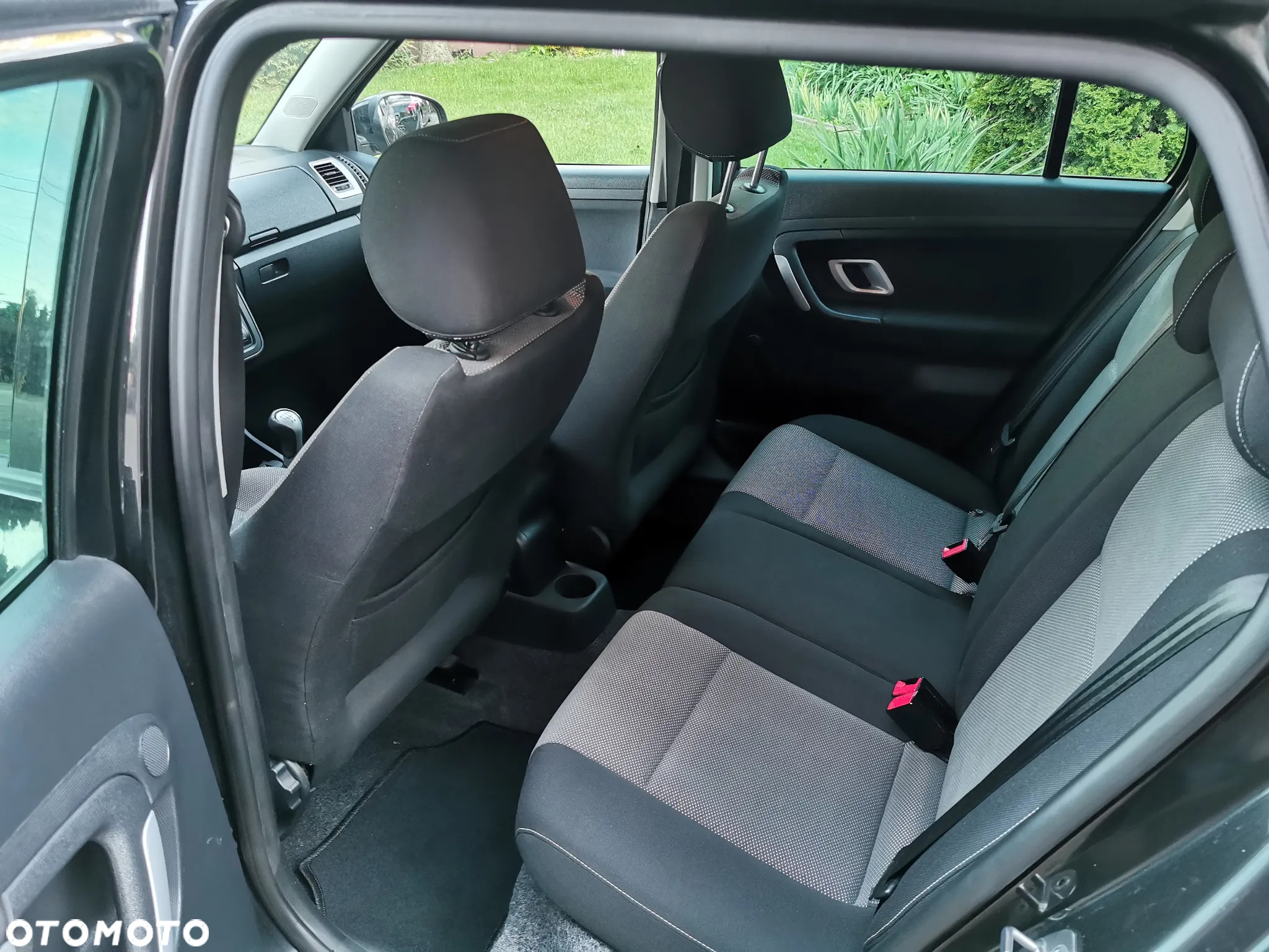 Skoda Fabia 1.6 16V Combi Sport - 9
