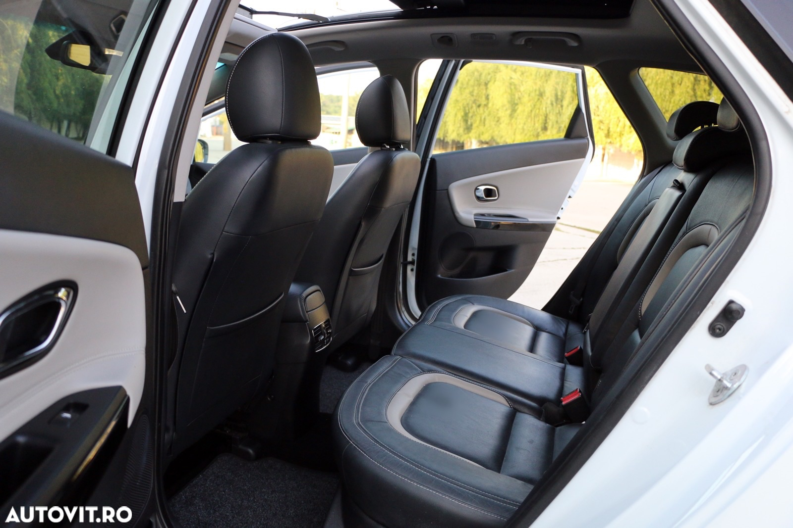 Kia Ceed 1.6 CRDi 128 Platinum Edition - 17