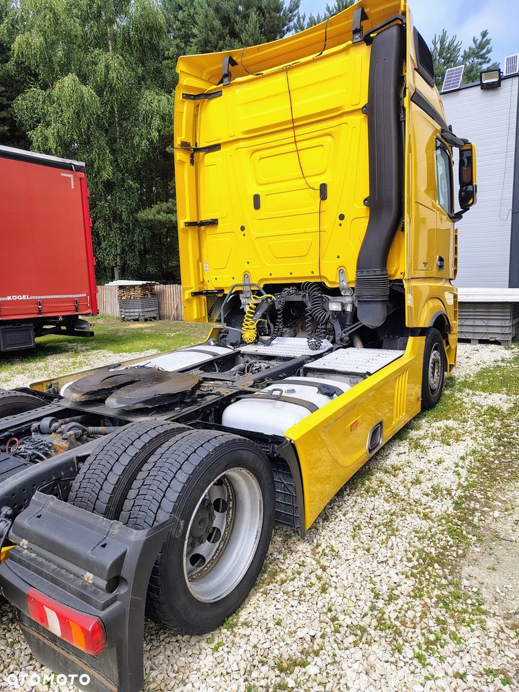 Mercedes-Benz Actros MP4 - 4