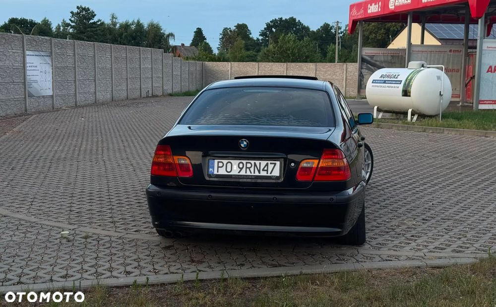 BMW Seria 3 325i - 5