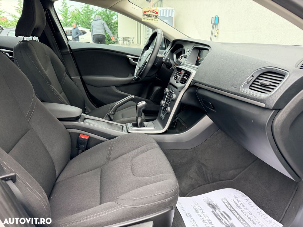 Volvo V40 D2 DRIVe Momentum - 15