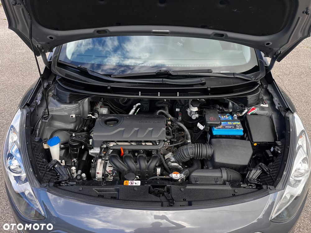 Hyundai i30 1.4 Classic + - 11
