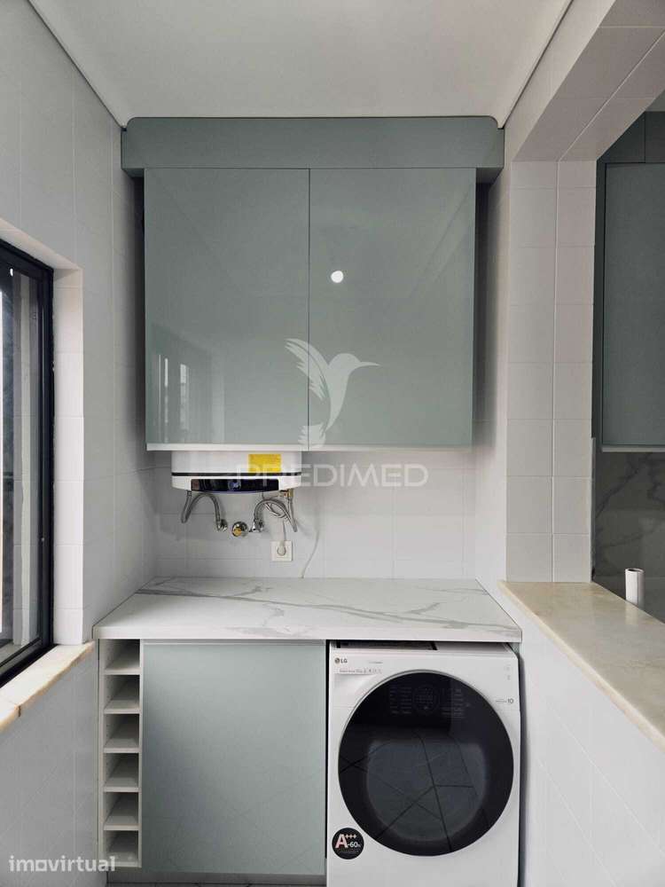 Apartamento T3 Remodelado com Garagem Fechada – Santa Joana, Aveiro - Grande imagem: 3/27