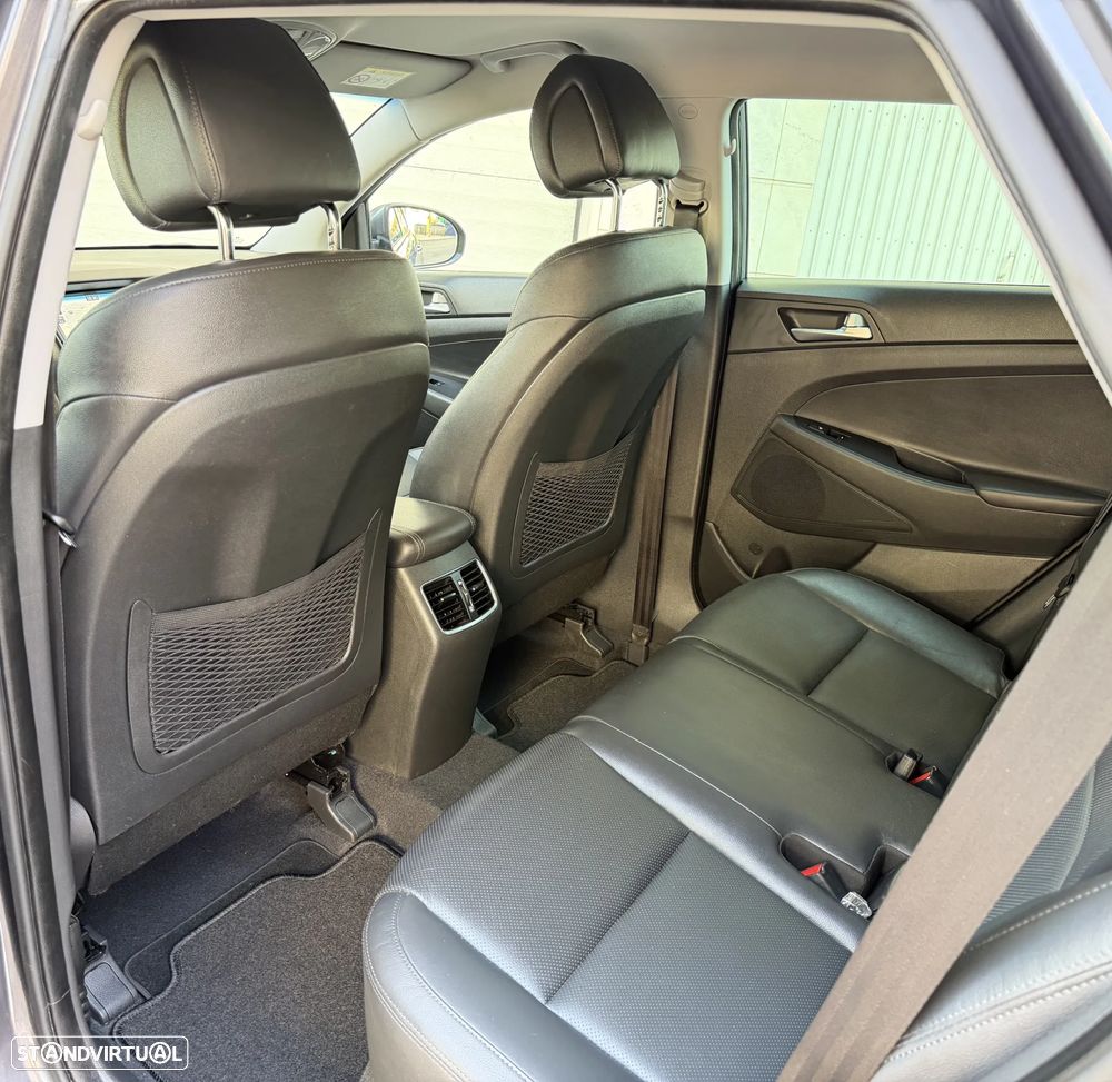 Hyundai Tucson 1.7 CRDi Premium DCT - 24