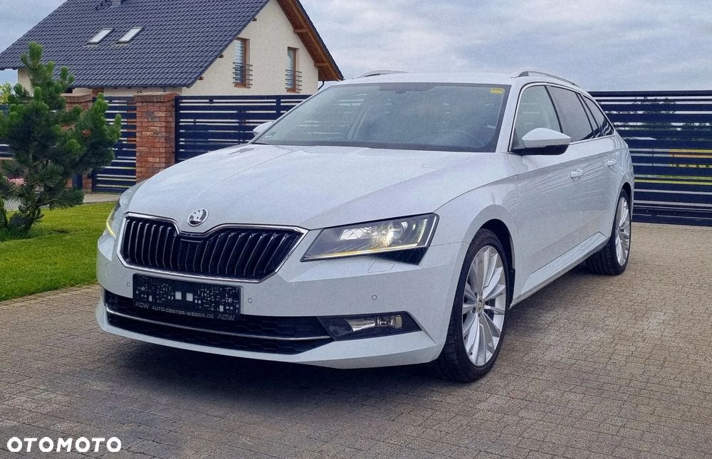 Skoda Superb 2.0 TDI DSG Premium Edition - 9