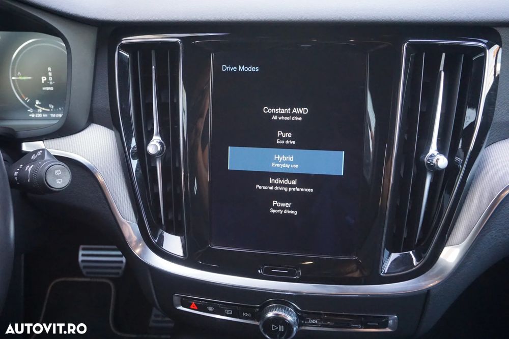 Volvo V60 T6 AWD Recharge Geartronic RDesign - 20