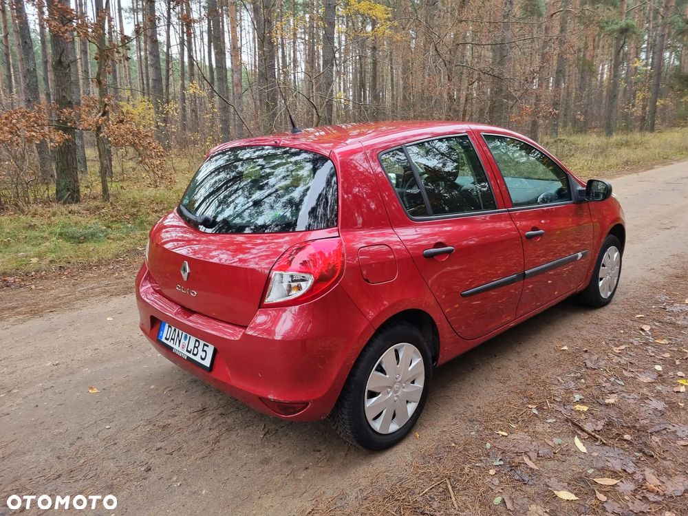 Renault Clio 1.5 dCi Alize - 3