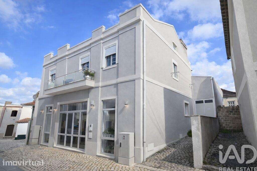 Prédio em Cadaval e Pêro Moniz de 320 m2 - Grande imagem: 2/20