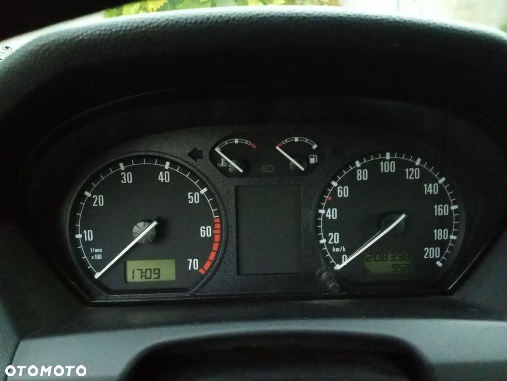 Skoda Fabia 2003 photo 4