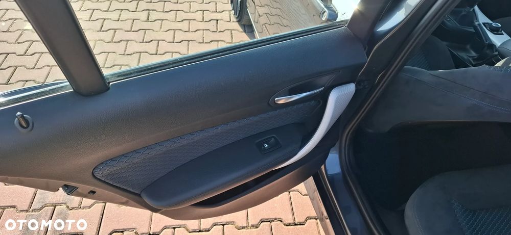 BMW Seria 1 120i M Sport Shadow - 16