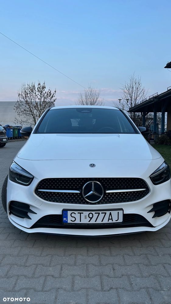 Mercedes-Benz Klasa B 200 d AMG Line 8G-DCT - 2