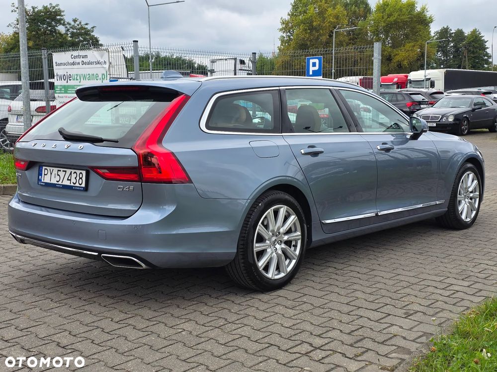Volvo V90 D4 Inscription - 12