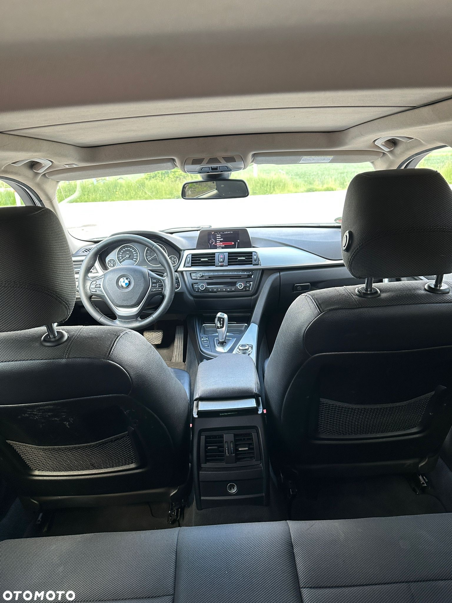 BMW Seria 3 330d xDrive - 9
