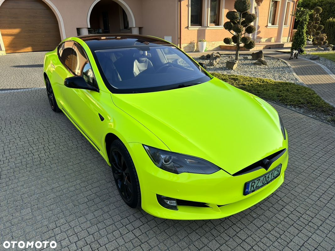 Tesla Model S Standard - 22