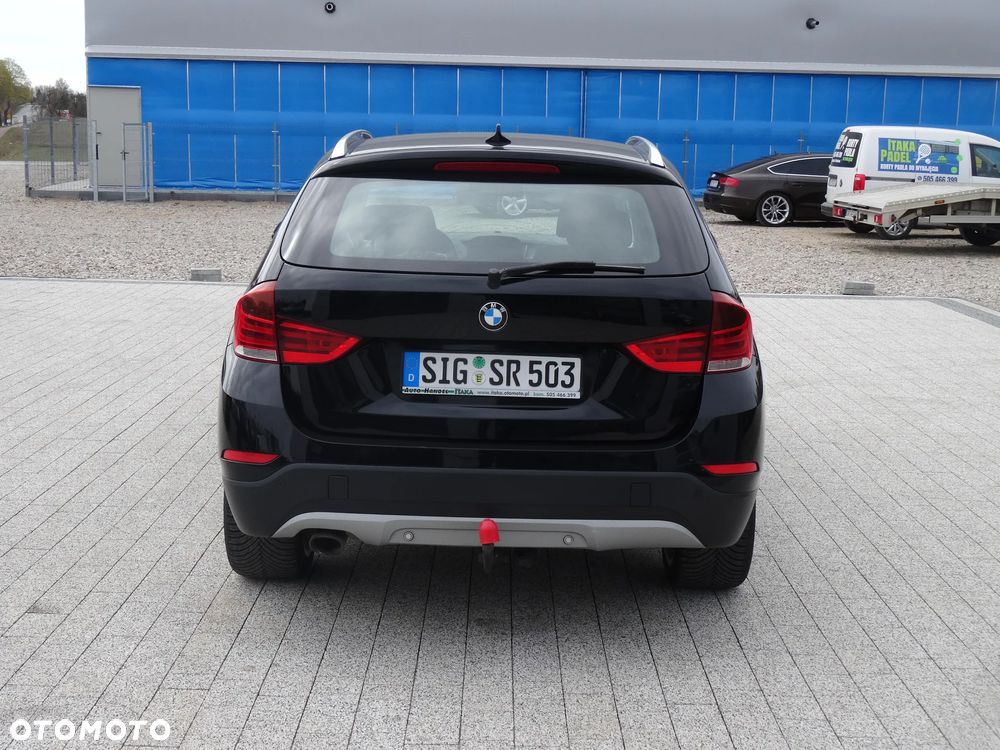 BMW X1 sDrive18d xLine - 11