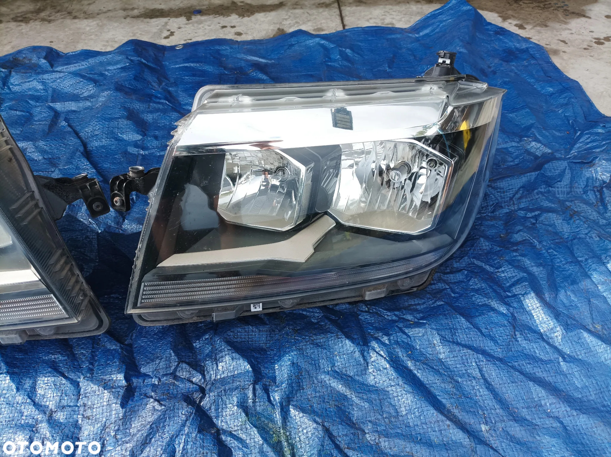 Vw Crafter reflektor prawy lewy przód 7C2941005 7C2941006 - 3