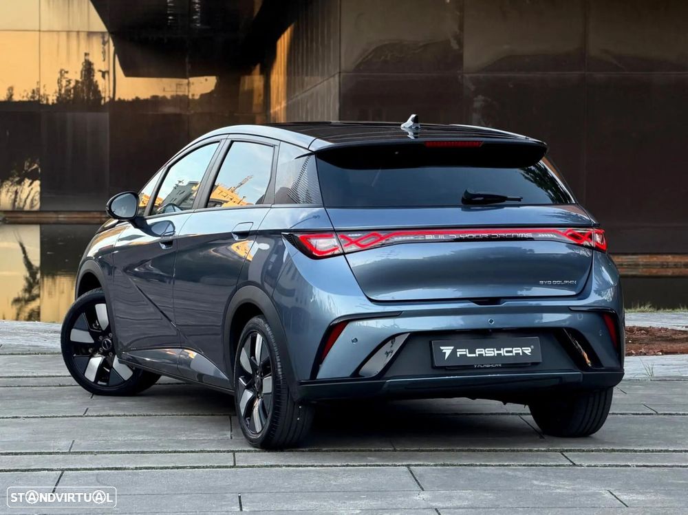 BYD Dolphin 60.4 kWh Design - 38