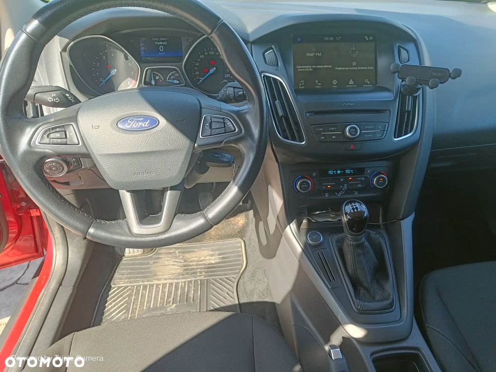 Ford Focus 1.6 SYNC Edition - 4