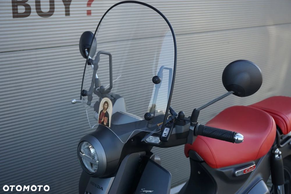 Honda Super Cub - 12