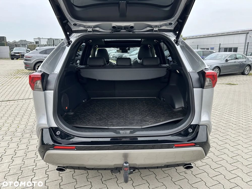 Toyota RAV4 - 10