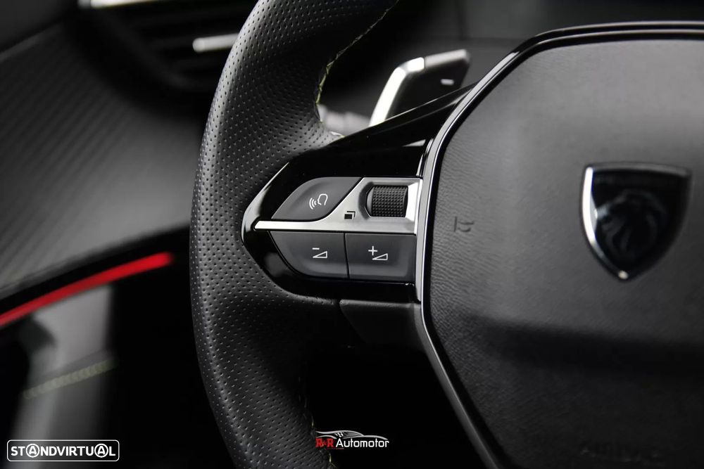 Peugeot 2008 1.2 PureTech GT EAT8 - 25