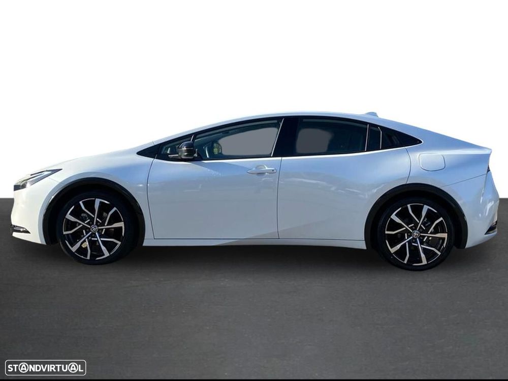 Toyota Prius - 4