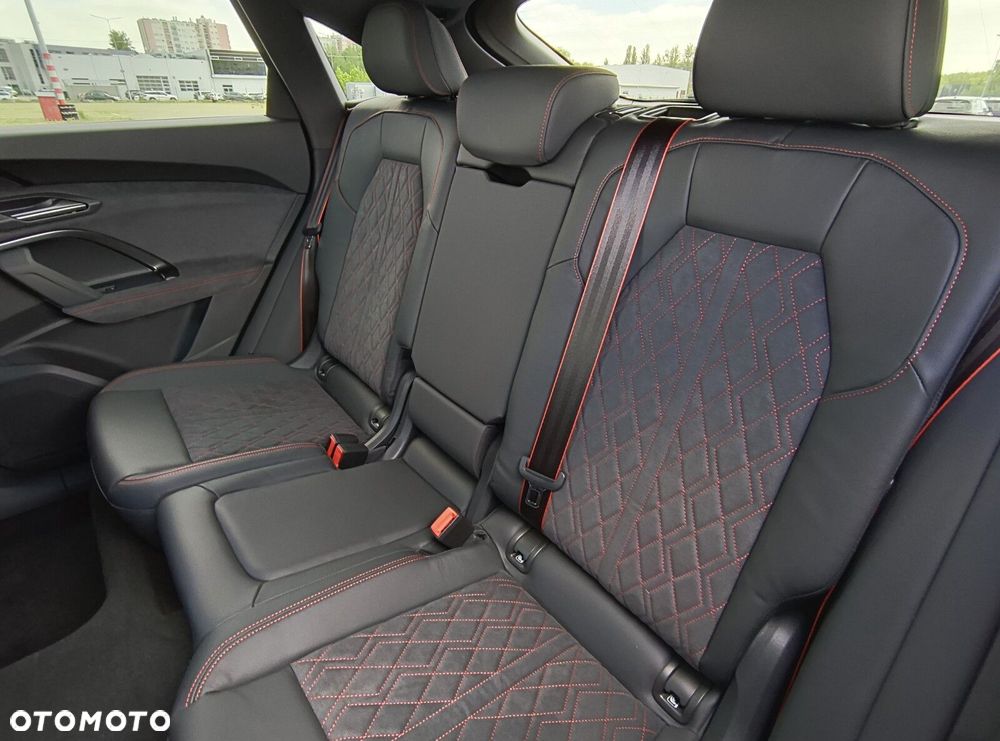 Audi Q5 Sportback - 29