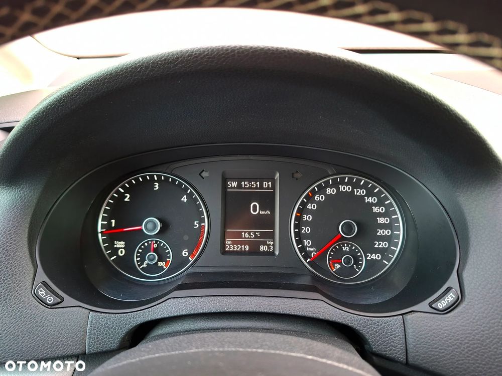 Volkswagen Sharan 2.0 TDI DSG BlueMotion Technology Match - 35