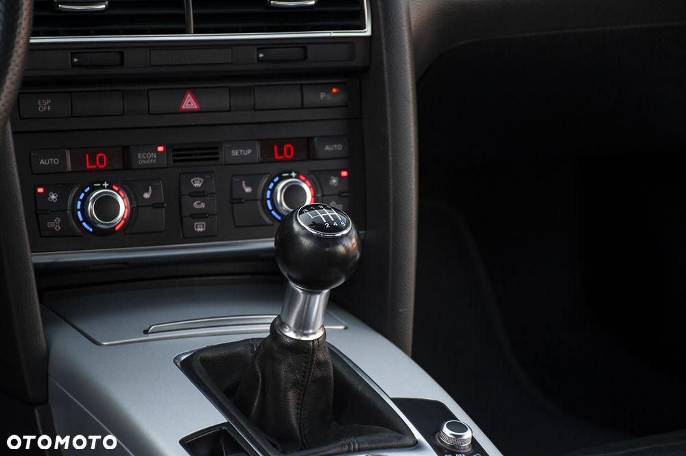 Audi A6 Limousine 2.4 - 32