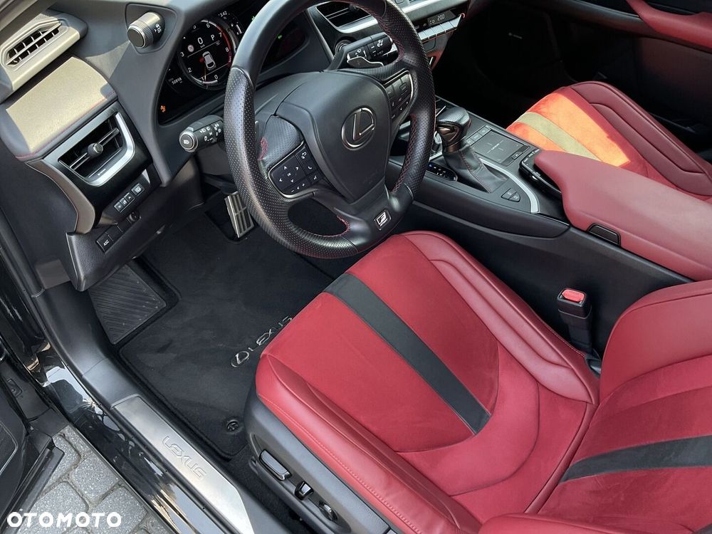 Lexus UX 200 F Sport 2WD - 15