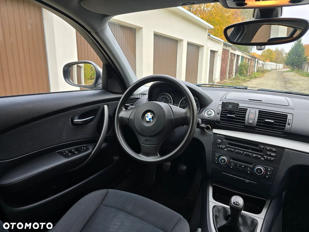 BMW Seria 1 - 19