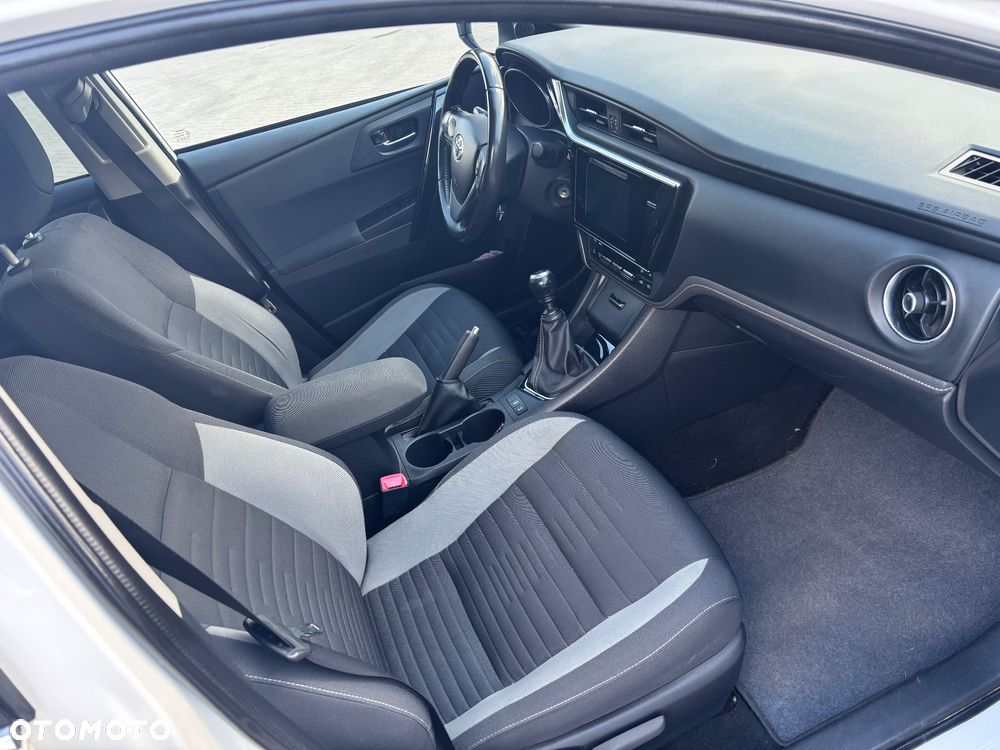 Toyota Auris 1.6 D-4D Edition-S - 8