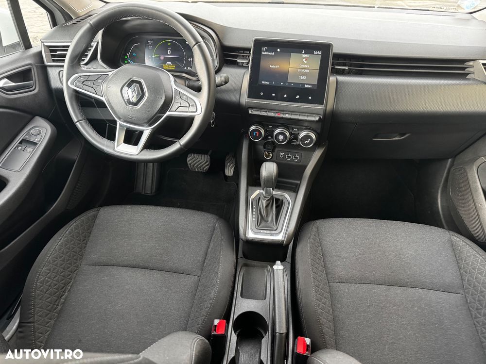 Renault Clio E-TECH Hybrid 140 ZEN - 5