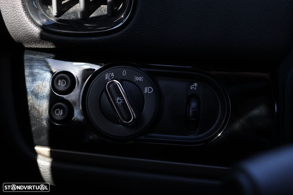 MINI Countryman Cooper SE ALL4 Auto - 33