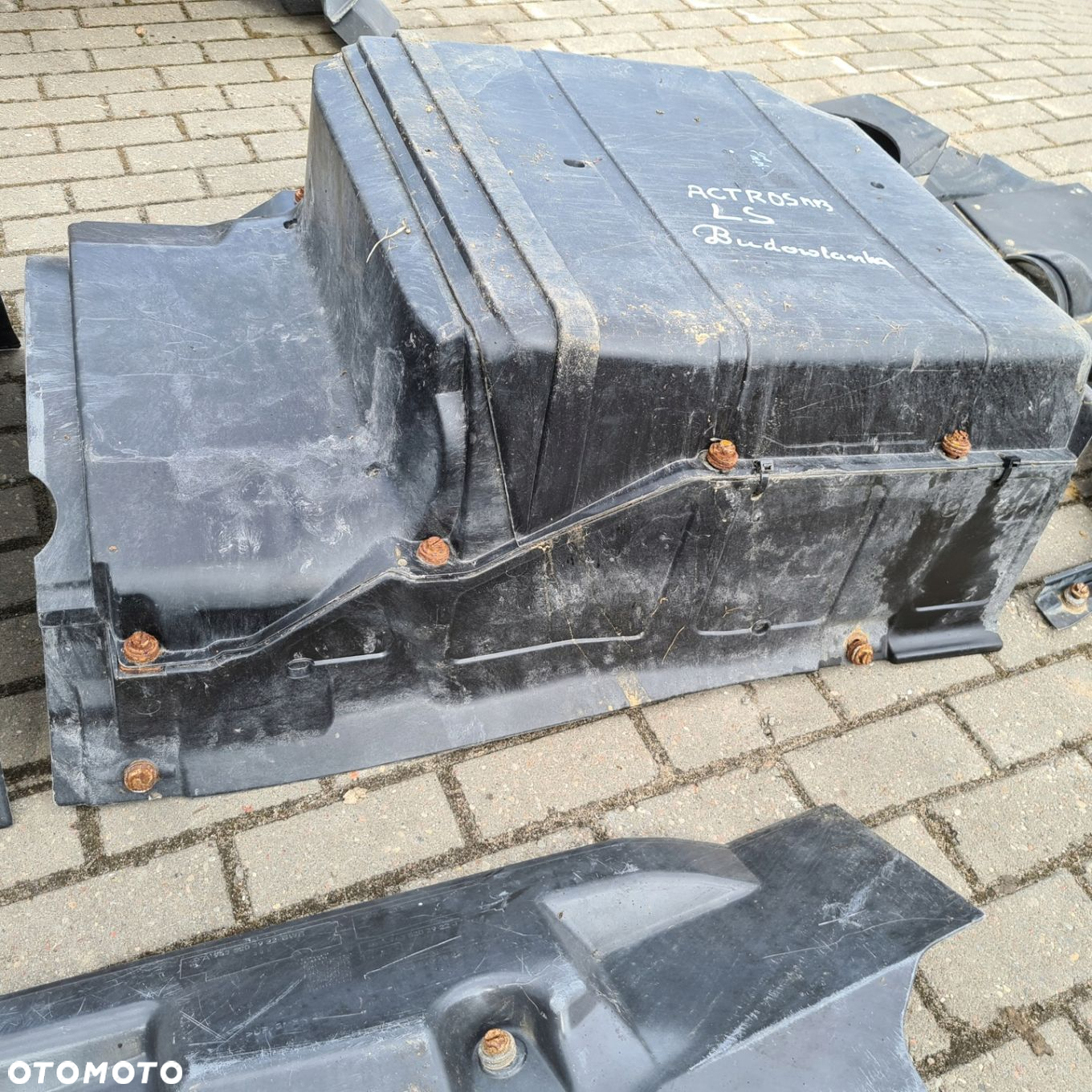 ACTROS MP 2 MP 3 EKOLOGIA WYGŁUSZENIE OSŁONA POD SILNIK - 2