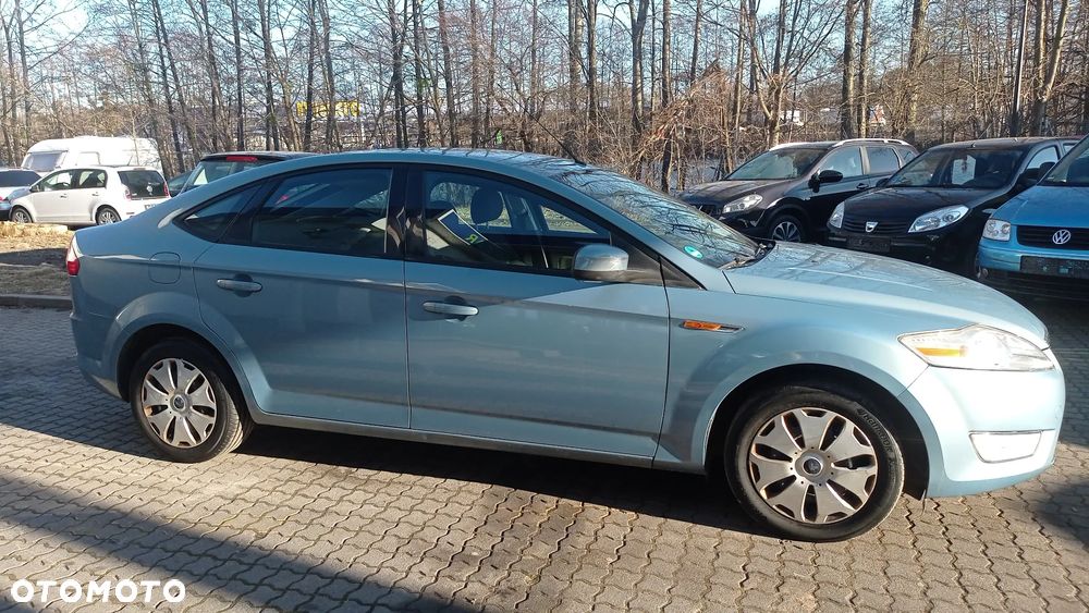 Ford Mondeo 1.6 Titanium - 25