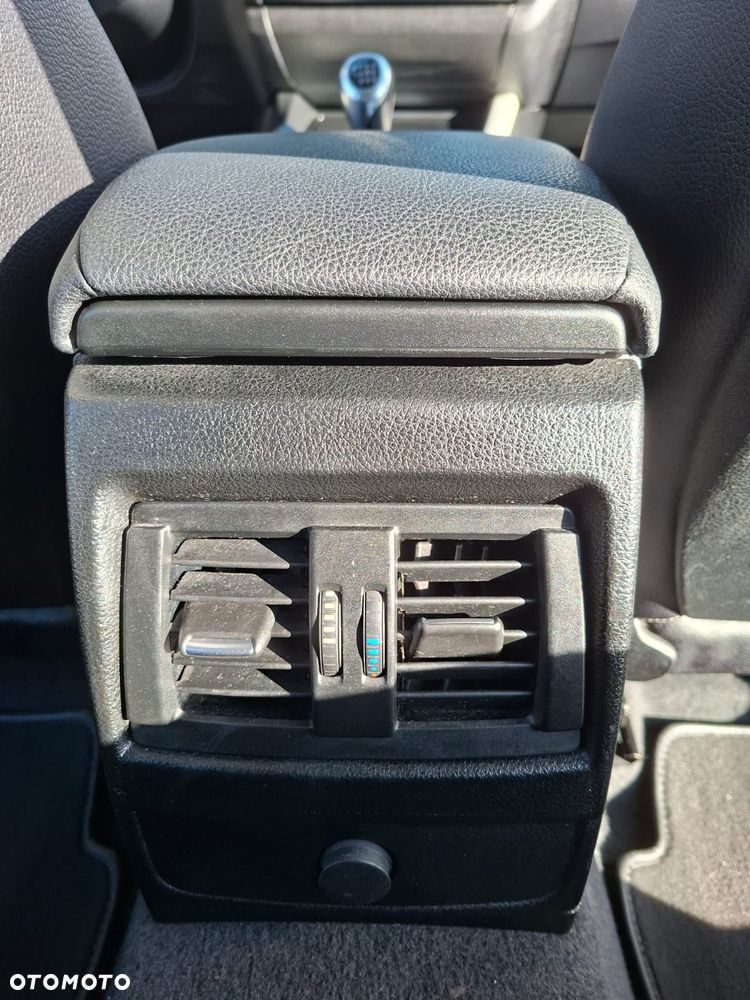 BMW Seria 1 118d Urban Line - 37