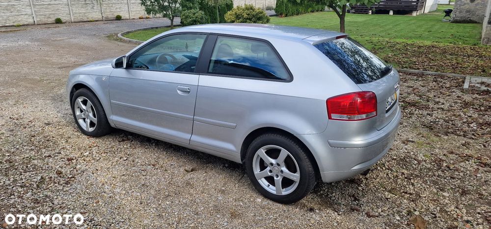 Audi A3 1.6 Ambiente - 8