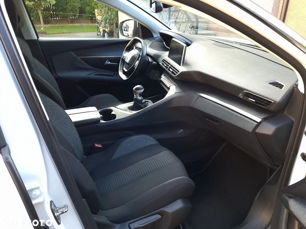 Peugeot 3008 1.6 BlueHDi Allure S&S - 6