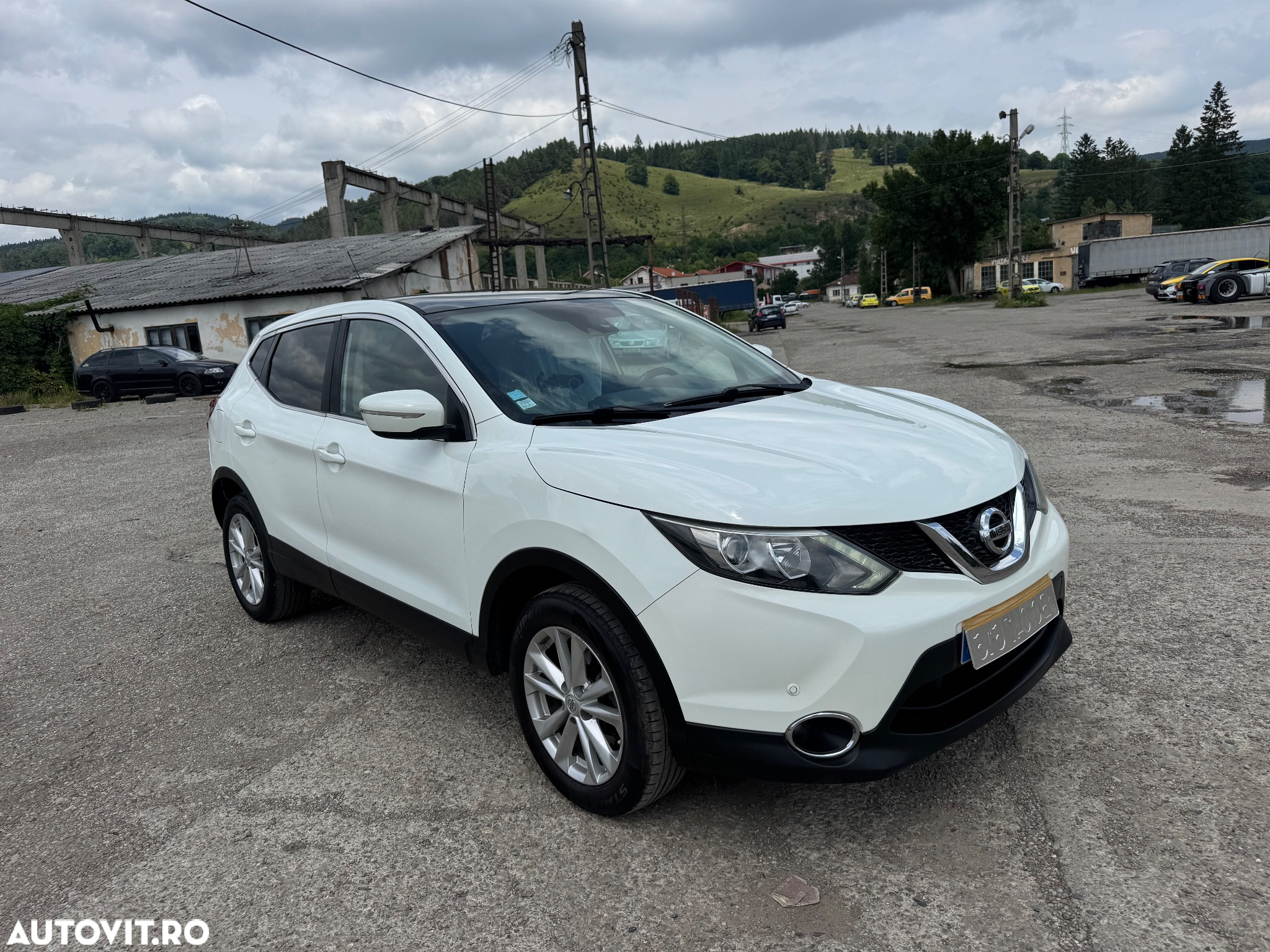 Nissan Qashqai 1.5 DCI TEKNA - 3