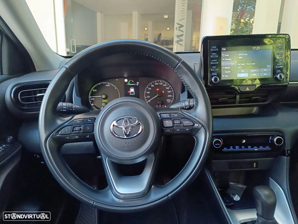 Toyota Yaris 1.5 HDF Comfort - 16