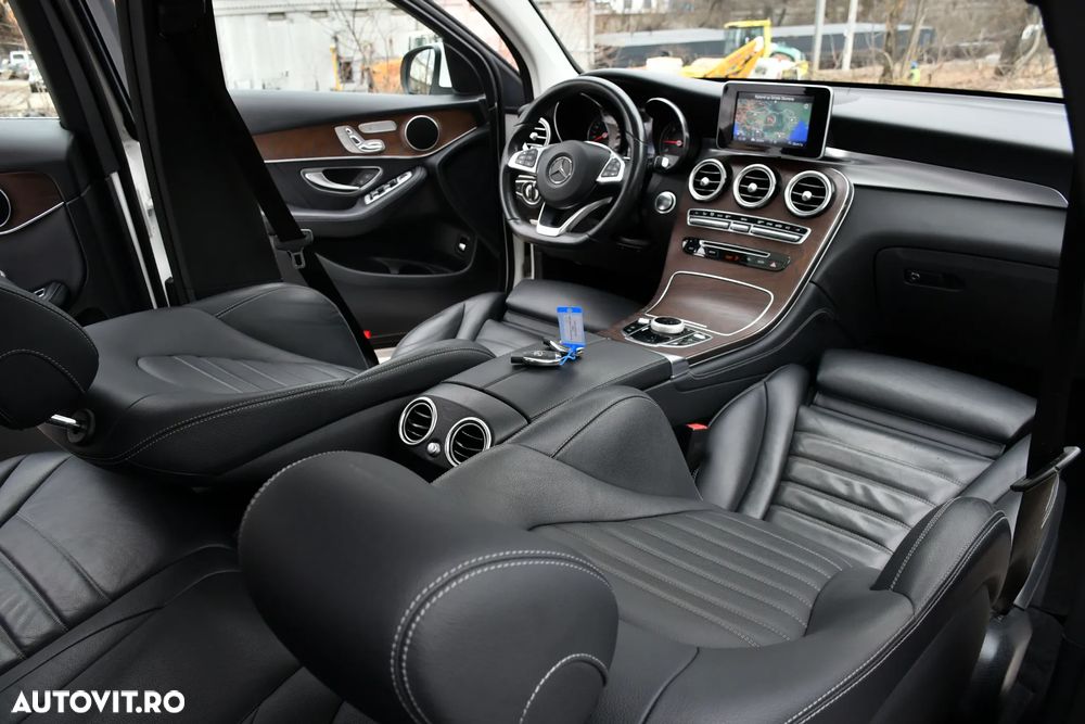 Mercedes-Benz GLC Coupe 250 d 4Matic 9G-TRONIC Exclusive - 25