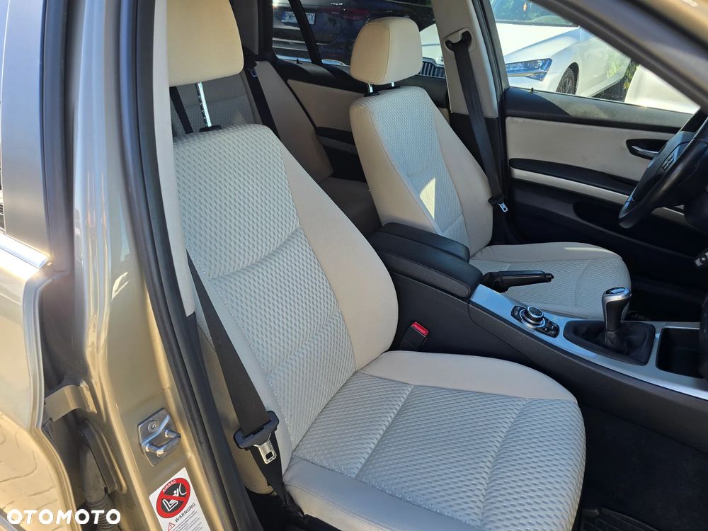 BMW Seria 3 - 16