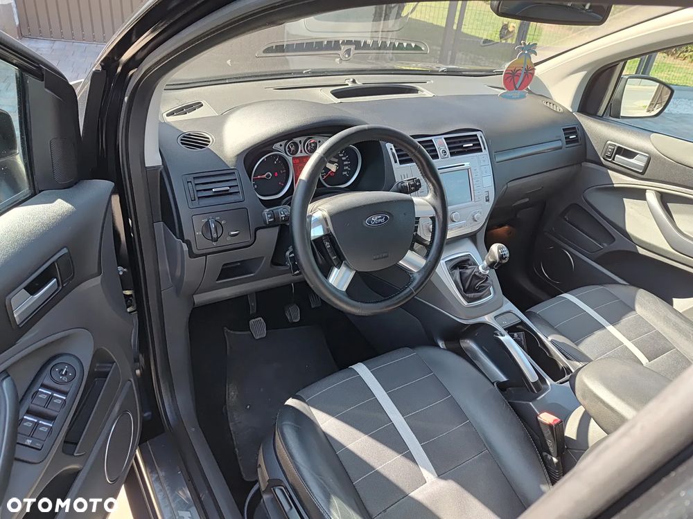 Ford Kuga 2.0 TDCi 4WD Titanium Plus - 11