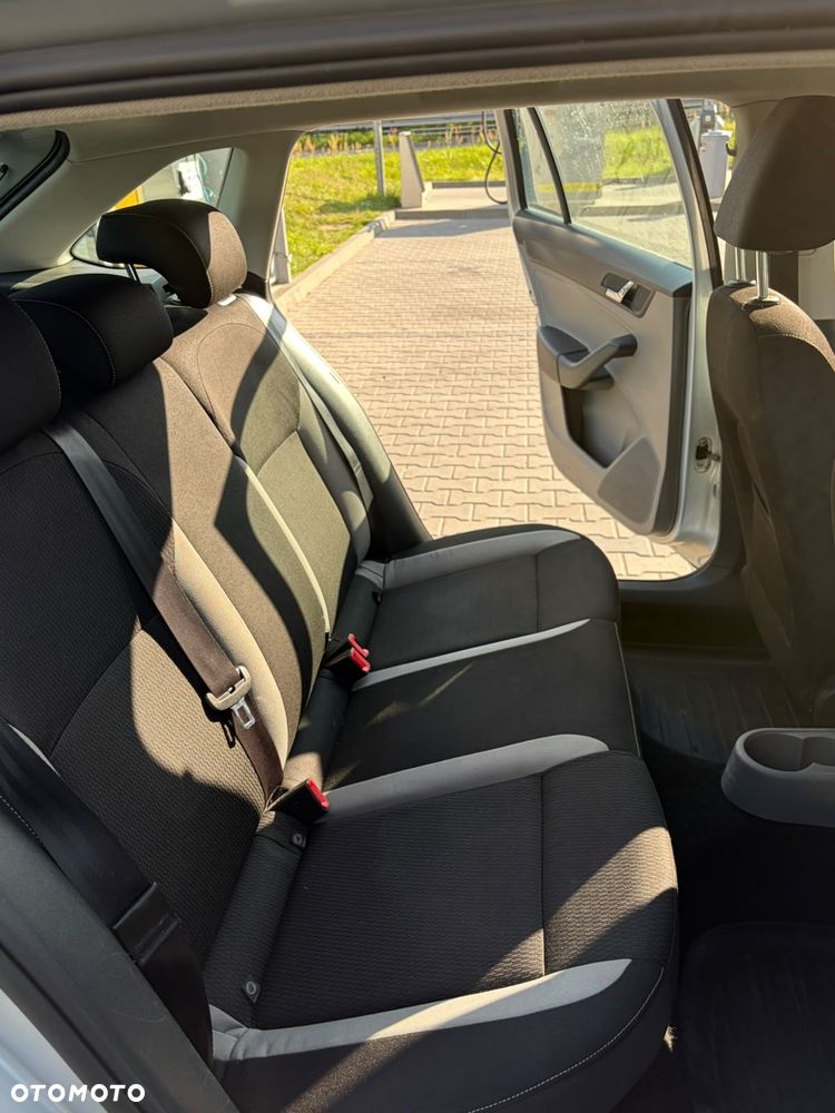 Skoda RAPID 1.2 TSI Ambition Max - 7