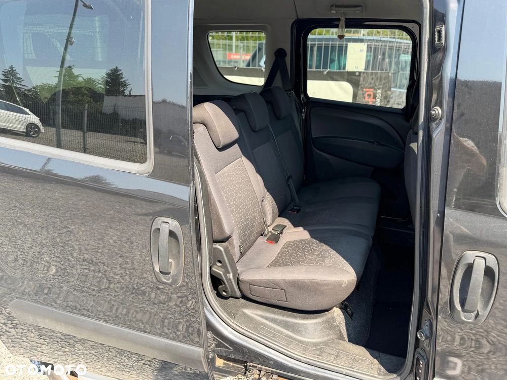 Fiat Doblo 1.4 16V Lounge - 16