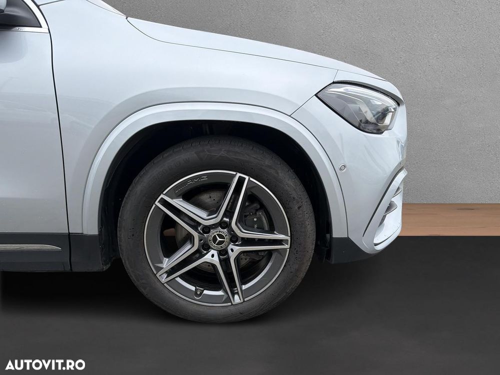 Mercedes-Benz GLA 200 d 4MATIC Aut. - 10