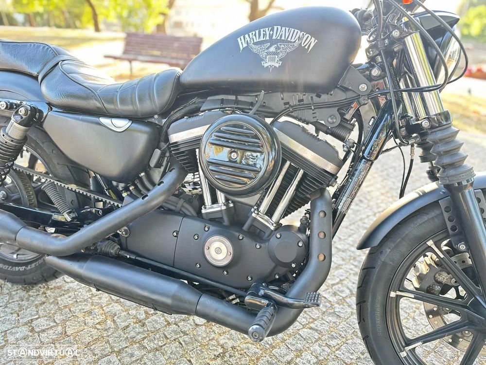 Harley-Davidson Sportster 883 Iron - 2